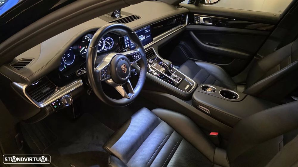 Porsche Panamera 4 E-Hybrid - 6