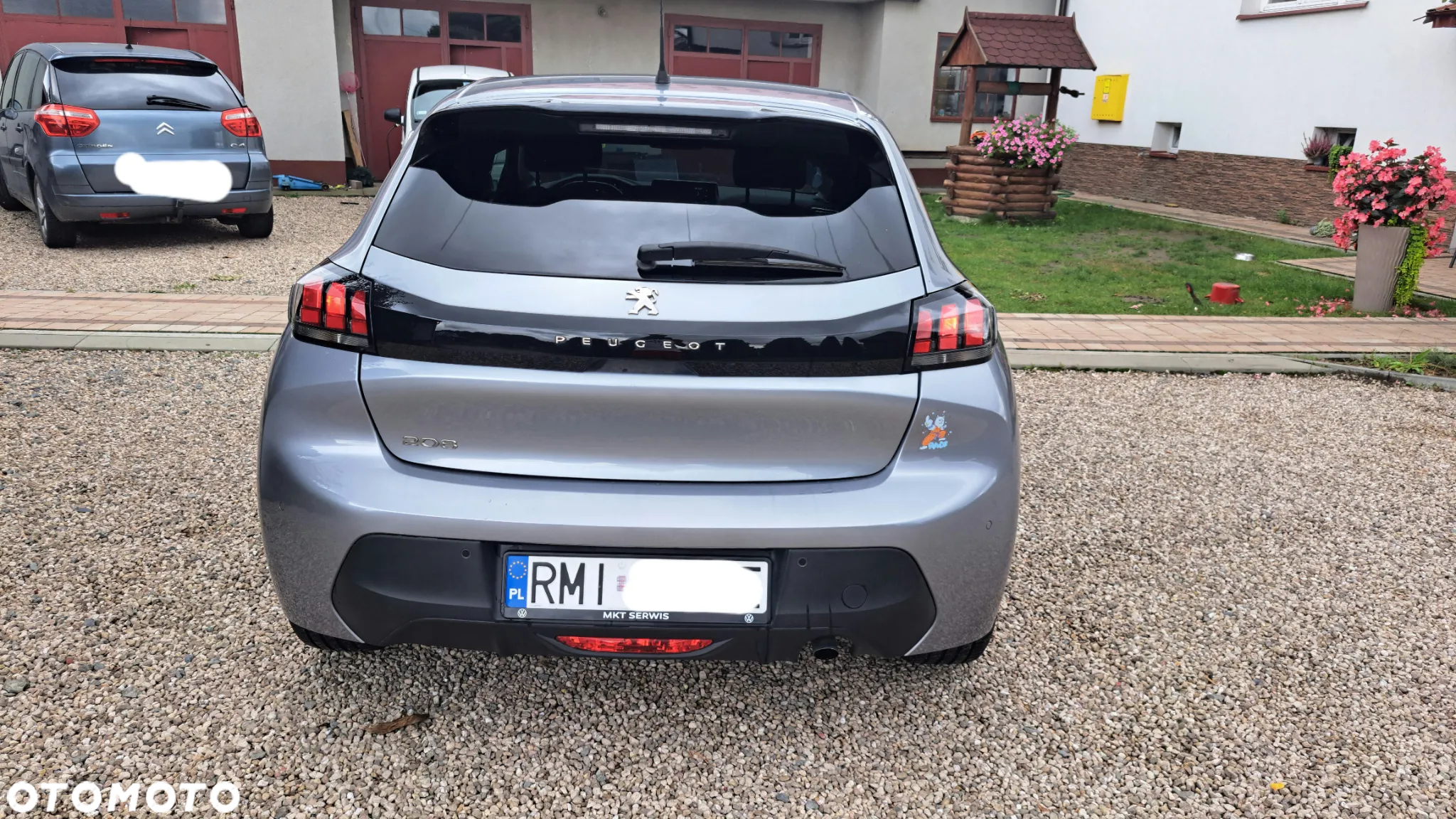 Peugeot 208 - 5