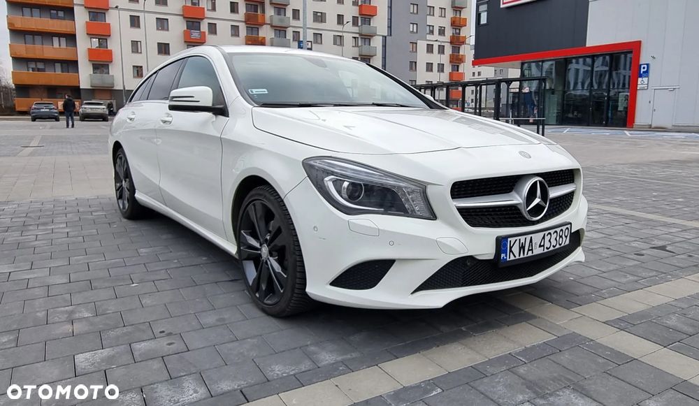 Mercedes-Benz CLA 200 7G-DCT AMG Line - 1