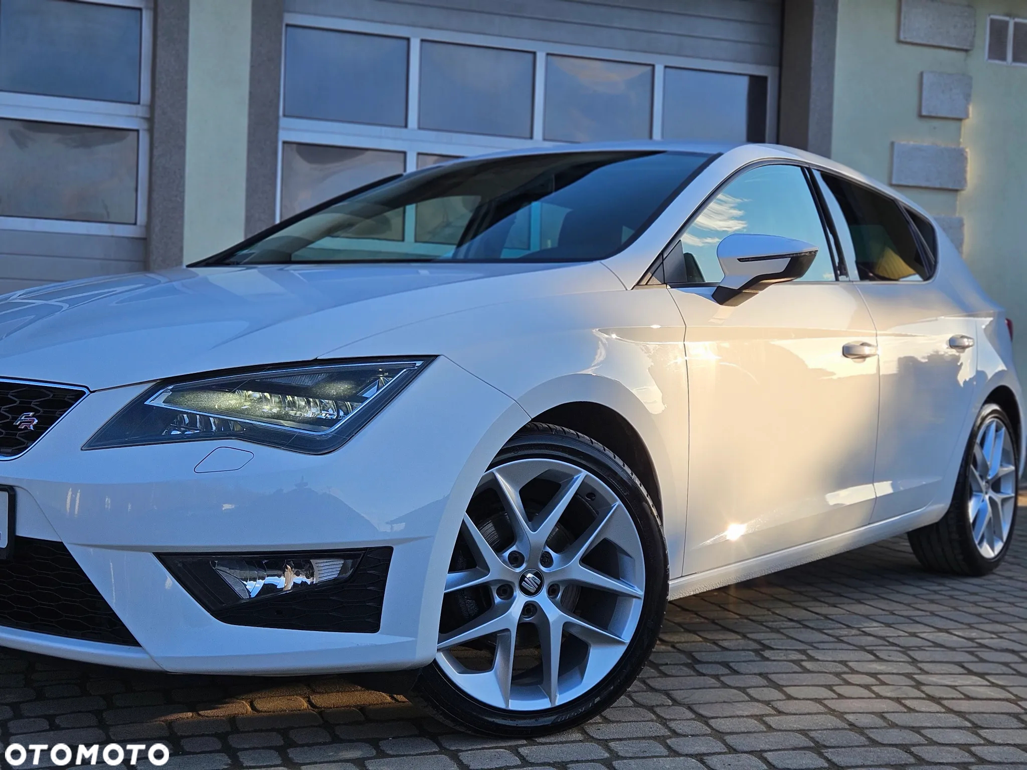 Seat Leon 2.0 TDI DPF FR Black Matt Edition - 6