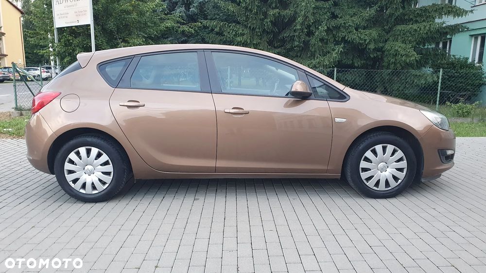Opel Astra - 14