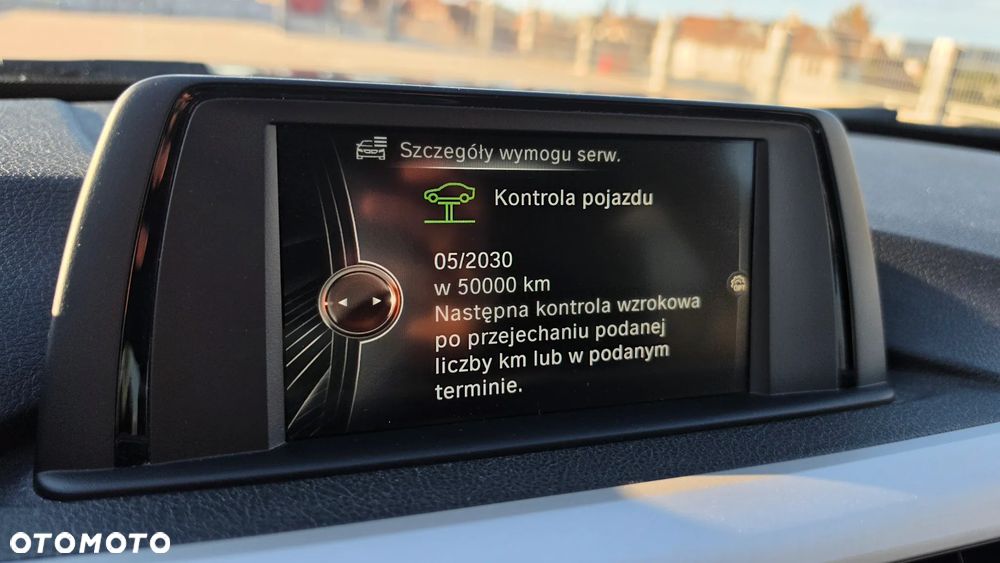 BMW Seria 3 320d - 32