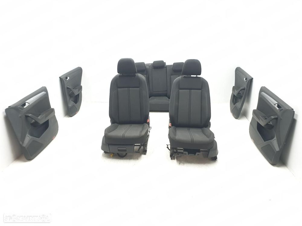 CONJUNTO COMPLETO DE BANCOS VOLKSWAGEN T-ROC A11 - 1