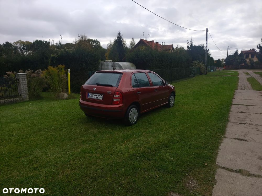 Skoda Fabia 2002 photo 4