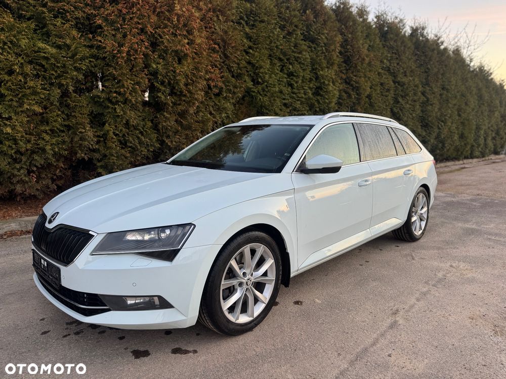 Skoda Superb 2.0 TSI 4x4 DSG SportLine - 4