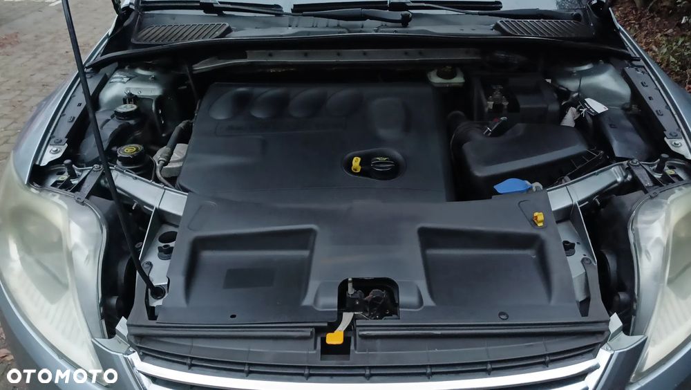 Ford Mondeo 2.0 TDCi Ghia - 18