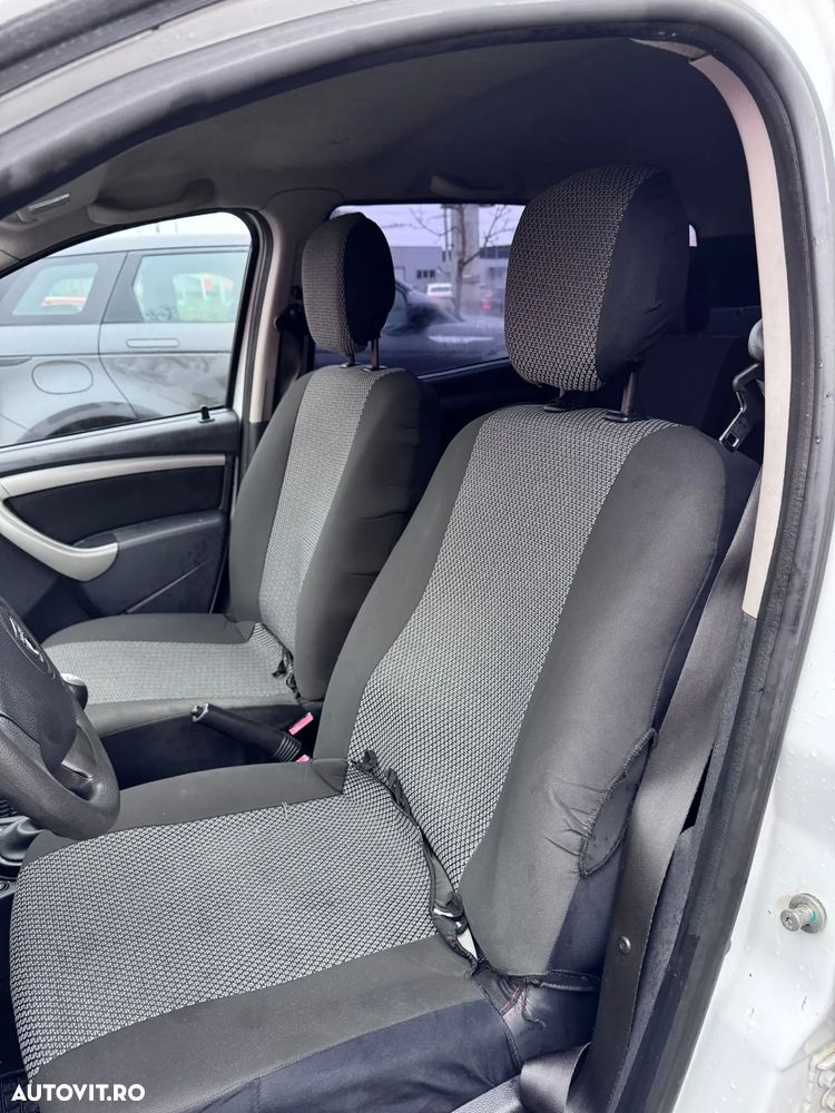 Dacia Duster 1.5 dCi 4x4 Ambiance - 11