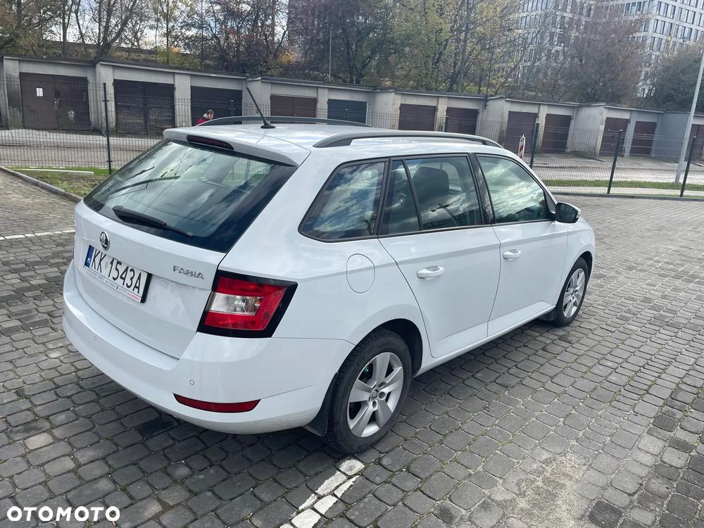 Skoda Fabia 1.0 TSI Style - 4