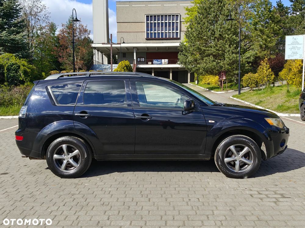 Mitsubishi Outlander 3.0 V6 XLS - 27