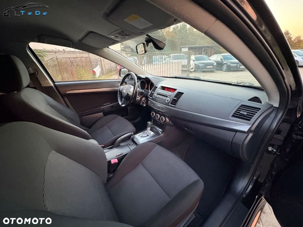 Mitsubishi Lancer 1.8 Clear Tec CVT Plus - 21