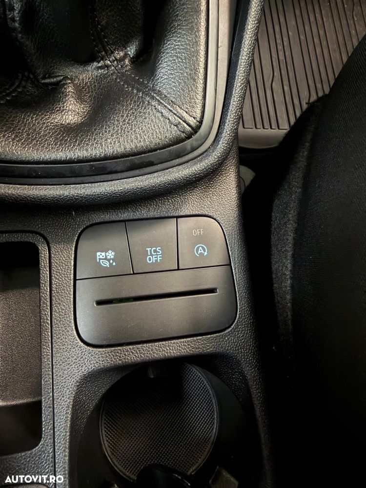 Ford Fiesta 1.1 Trend - 20