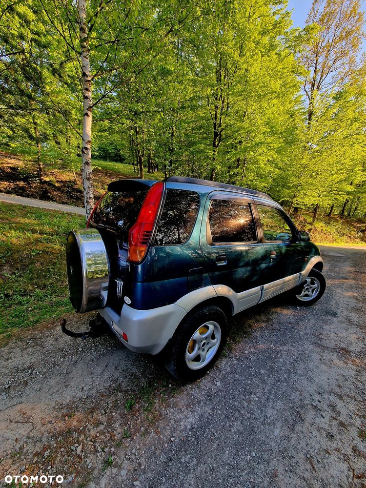 Daihatsu Terios CX - 6