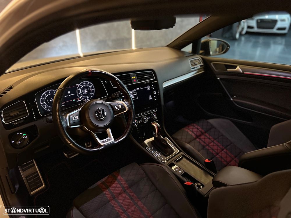 VW Golf GTI TCR 2.0 TSI OPF DSG - 15