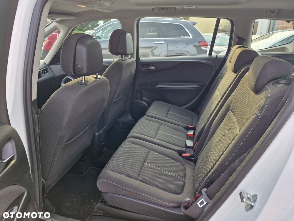 Opel Zafira - 16