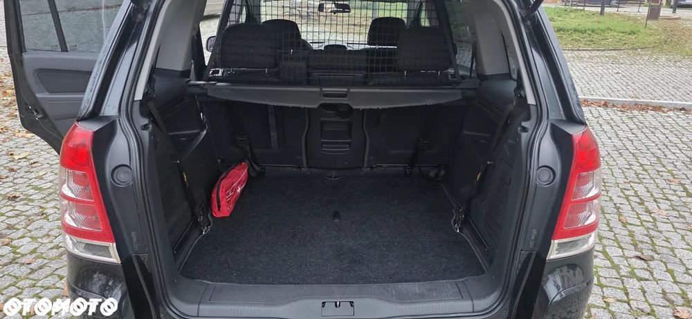 Opel Zafira 1.6 ECOFLEX Family Plus - 25