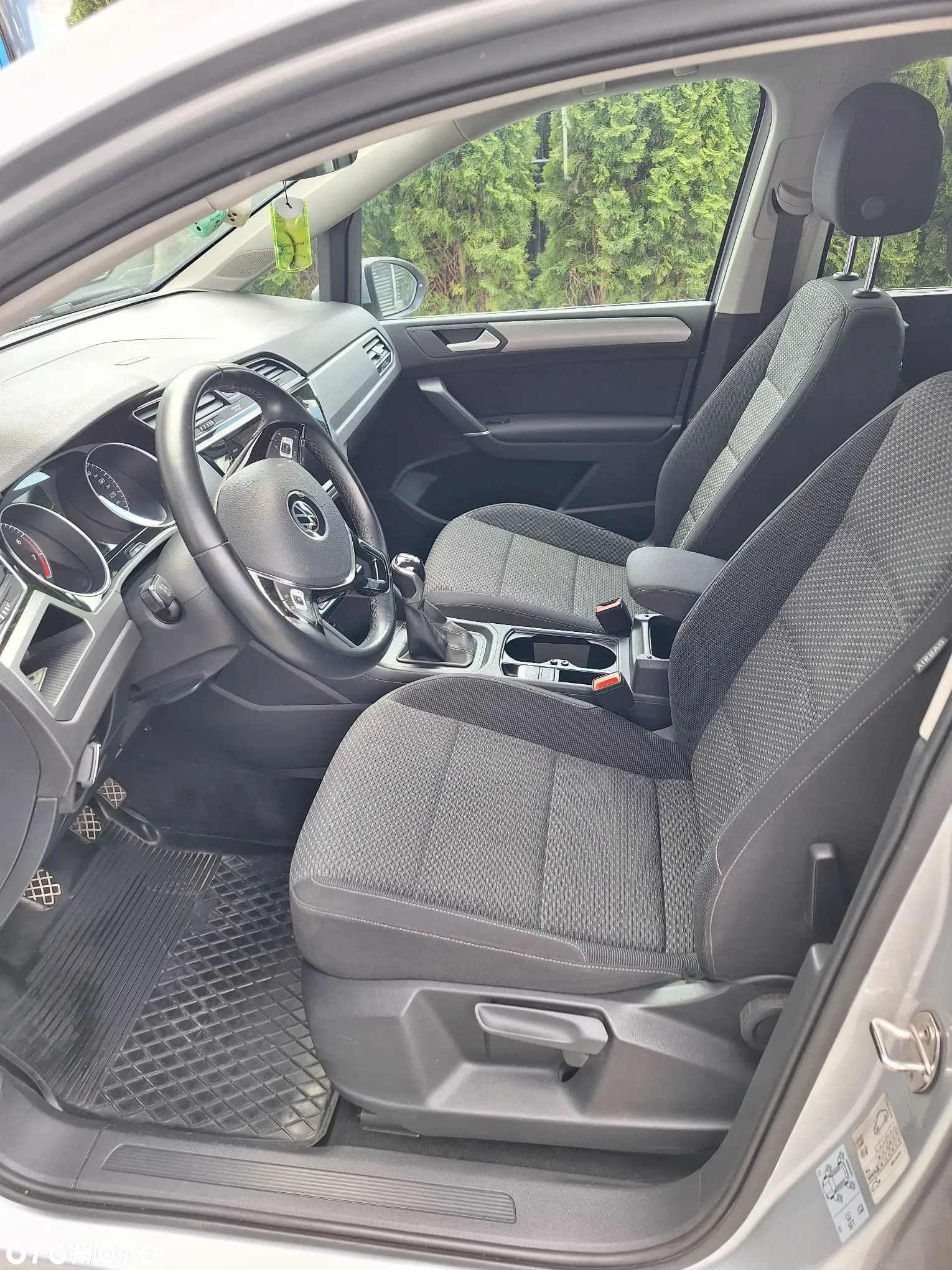 Volkswagen Touran 1.5 TSI EVO Comfortline - 4