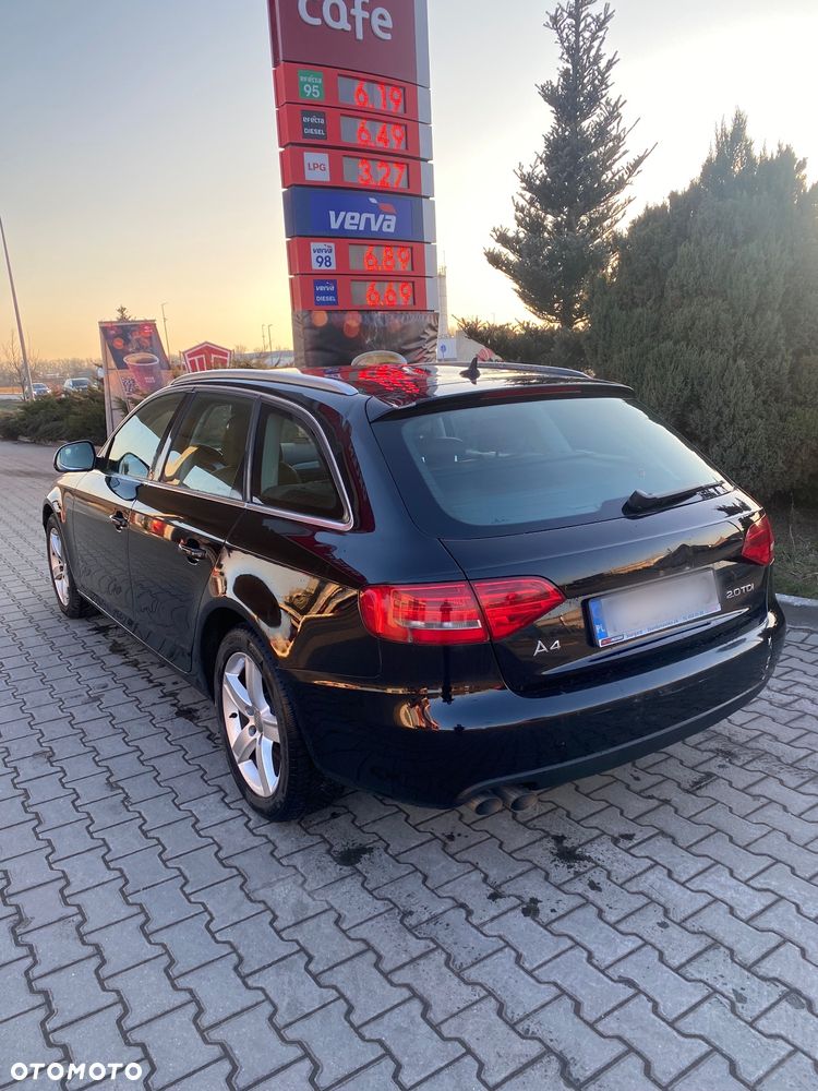 Audi A4 Avant 2.0 TDI - 13