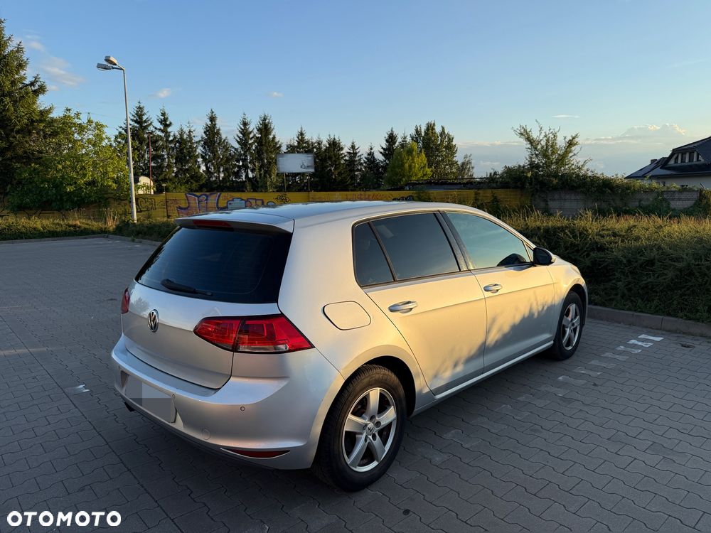 Volkswagen Golf 1.2 TSI Comfortline - 2