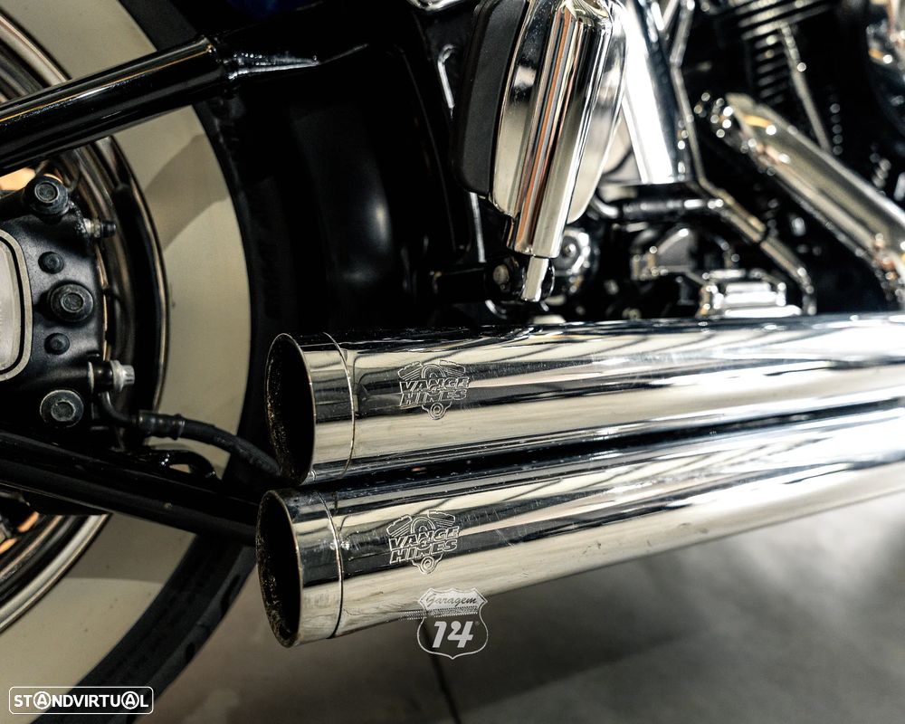 Harley-Davidson FLST Softail Deluxe - 19