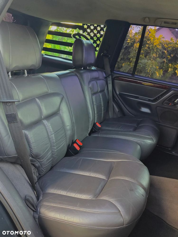 Jeep Grand Cherokee 4.7 Limited - 31