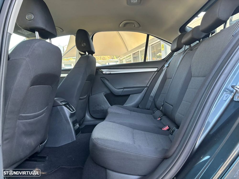 Skoda Octavia 1.6 TDI Ambition - 7