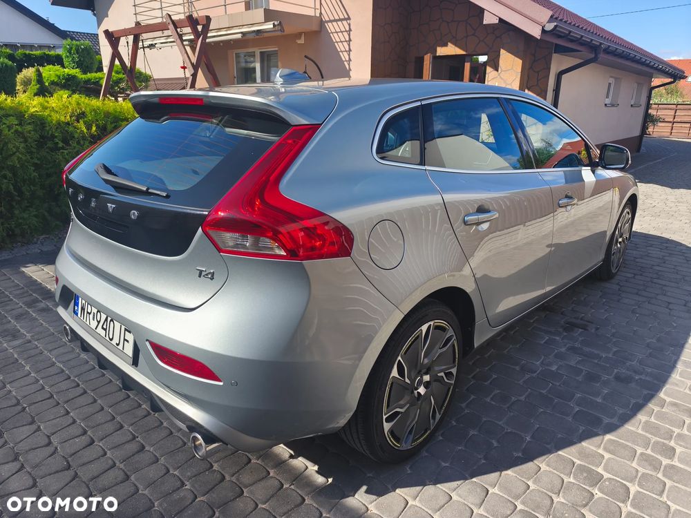 Volvo V40 T4 Powershift R Design - 8