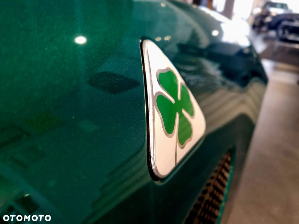 Alfa Romeo Giulia 2.9 V6 Bi-Turbo AT8 Quadrifoglio - 15