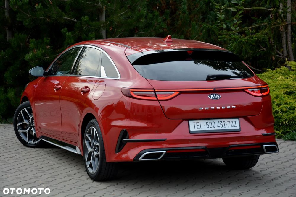 Kia ProCeed 1.4 T-GDI DCT7 OPF GT LINE - 2