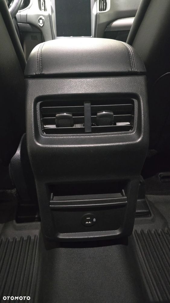 Ford Edge - 13