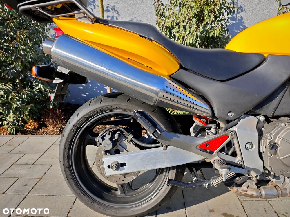 Honda Hornet - 11