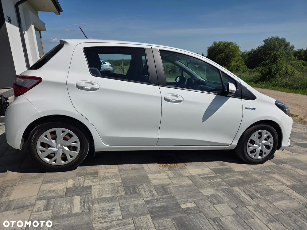 Toyota Yaris - 4