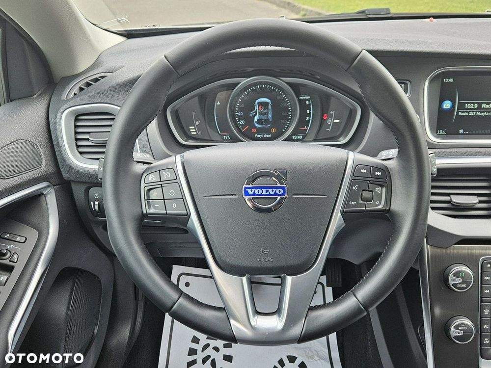Volvo V40 D2 Momentum - 11