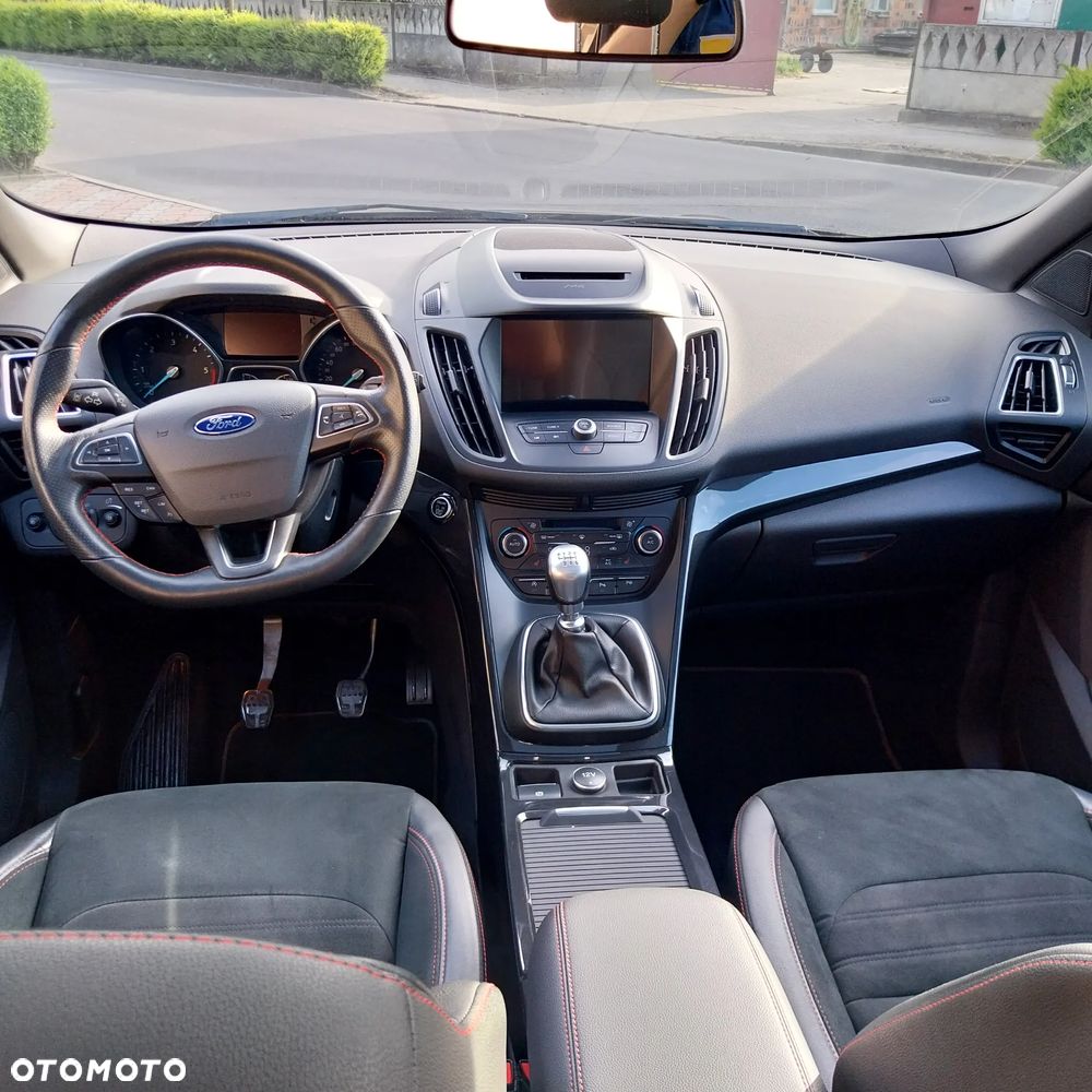 Ford Kuga 2.0 TDCi 4x4 ST-Line - 6