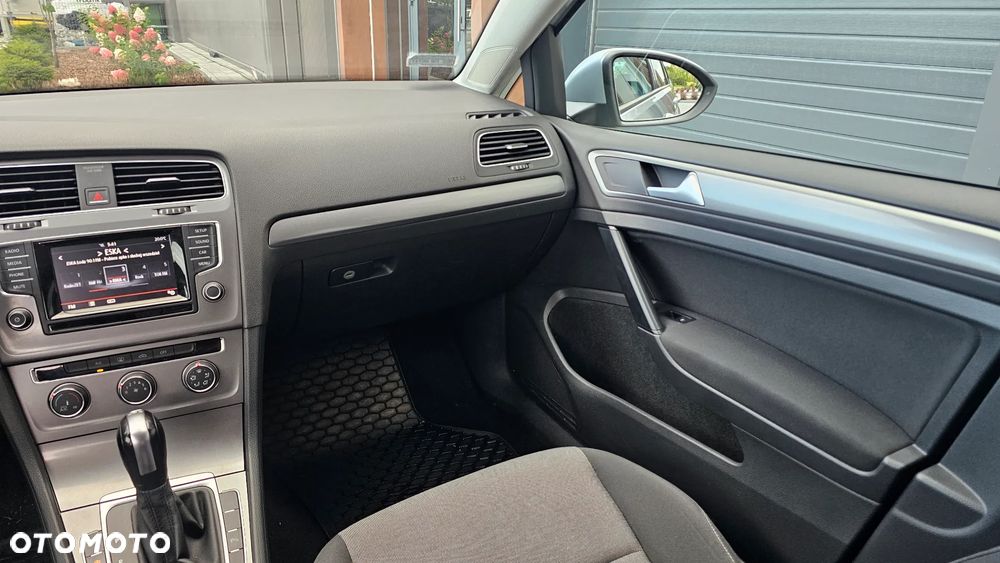 Volkswagen Golf Variant 1.6 TDI Trendline DSG - 9