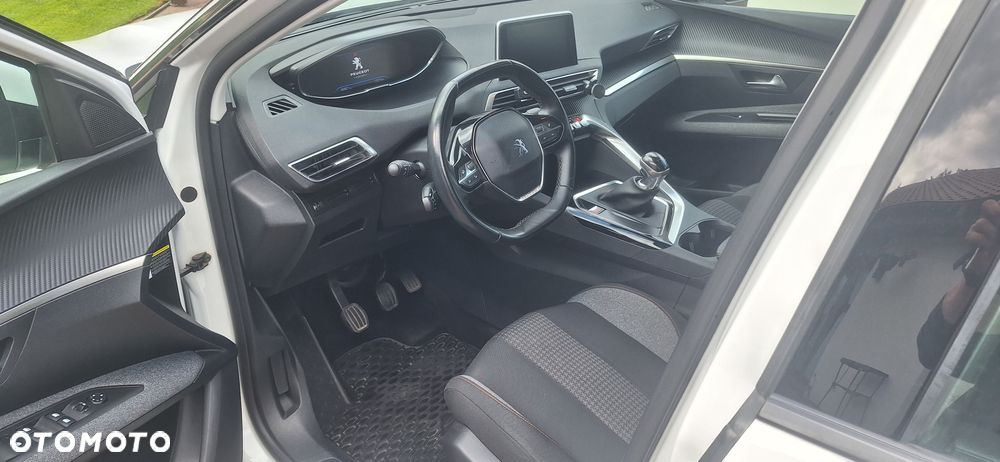 Peugeot 3008 2019 photo 5