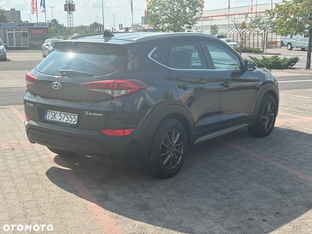 Hyundai Tucson blue 1.7 CRDi 2WD Passion - 8