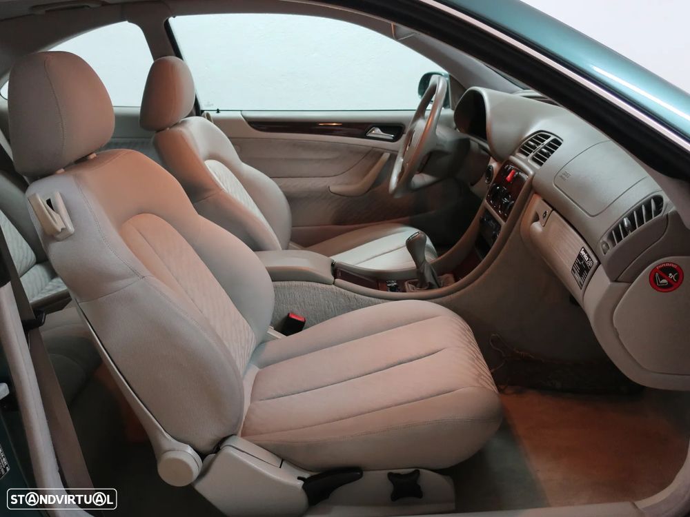 Mercedes-Benz CLK 200 Elegance - 24