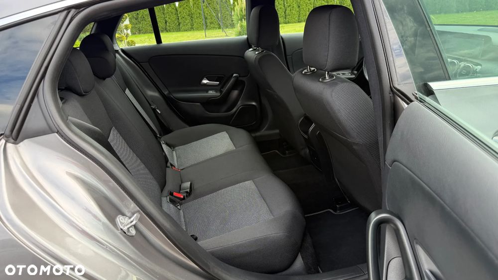 Mercedes-Benz CLA 180 d 8G-DCT Edition 2021 - 20