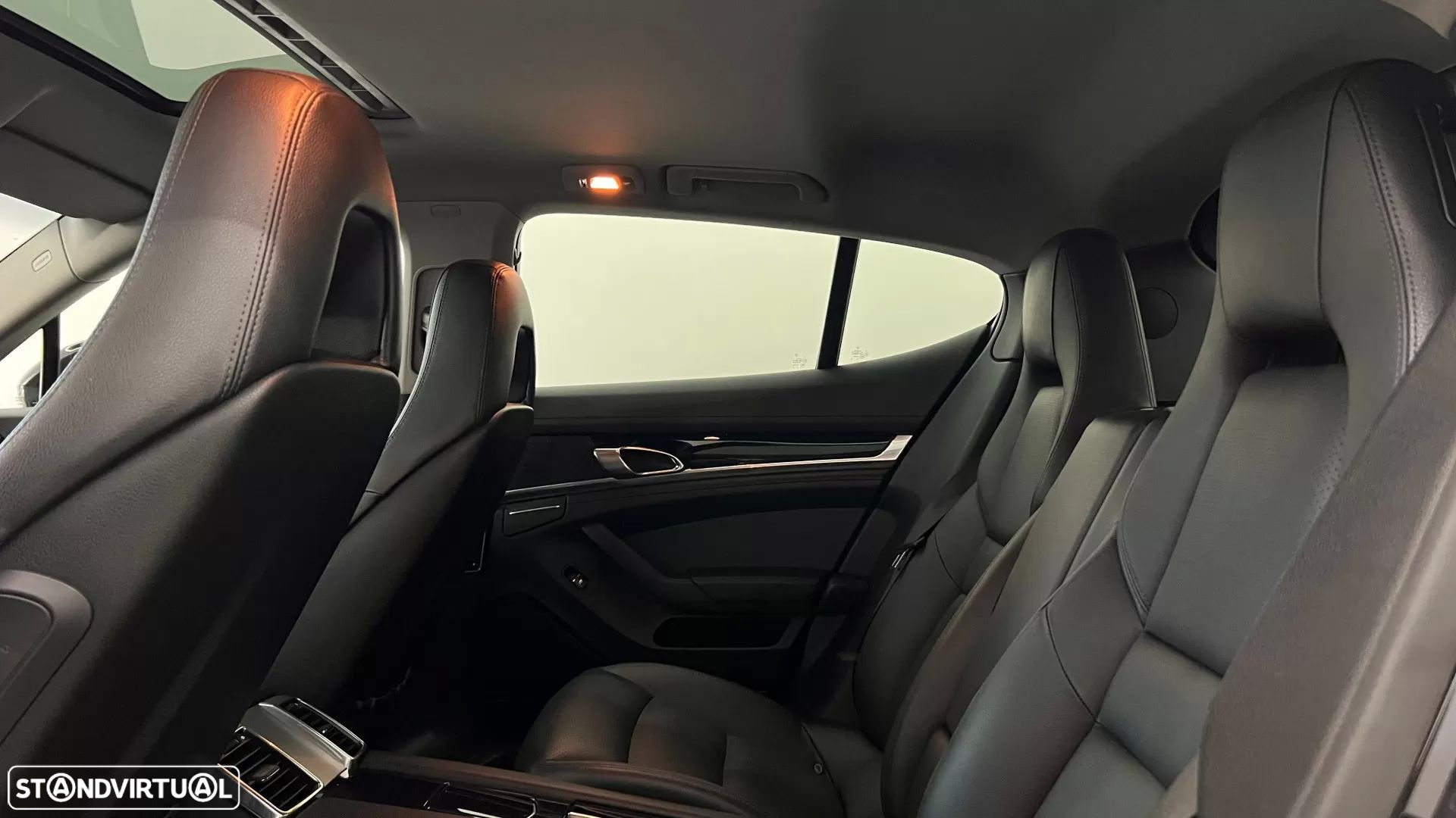 Porsche Panamera Diesel Platinum Edition - 34