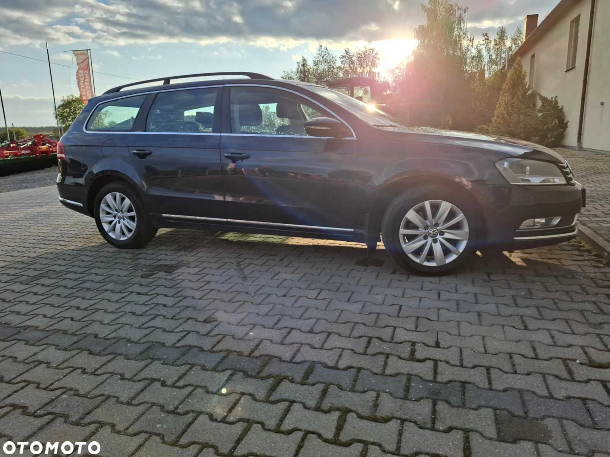 Volkswagen Passat 1.6 TDI Comfortline - 8