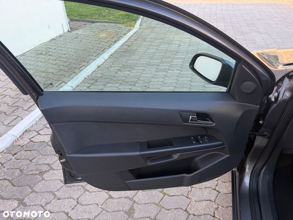 Opel Astra 1.6 Enjoy - 23