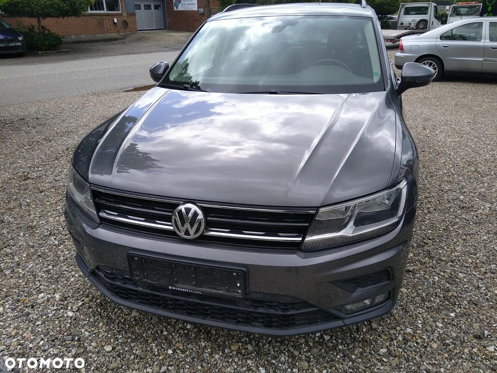 Volkswagen Tiguan - 2