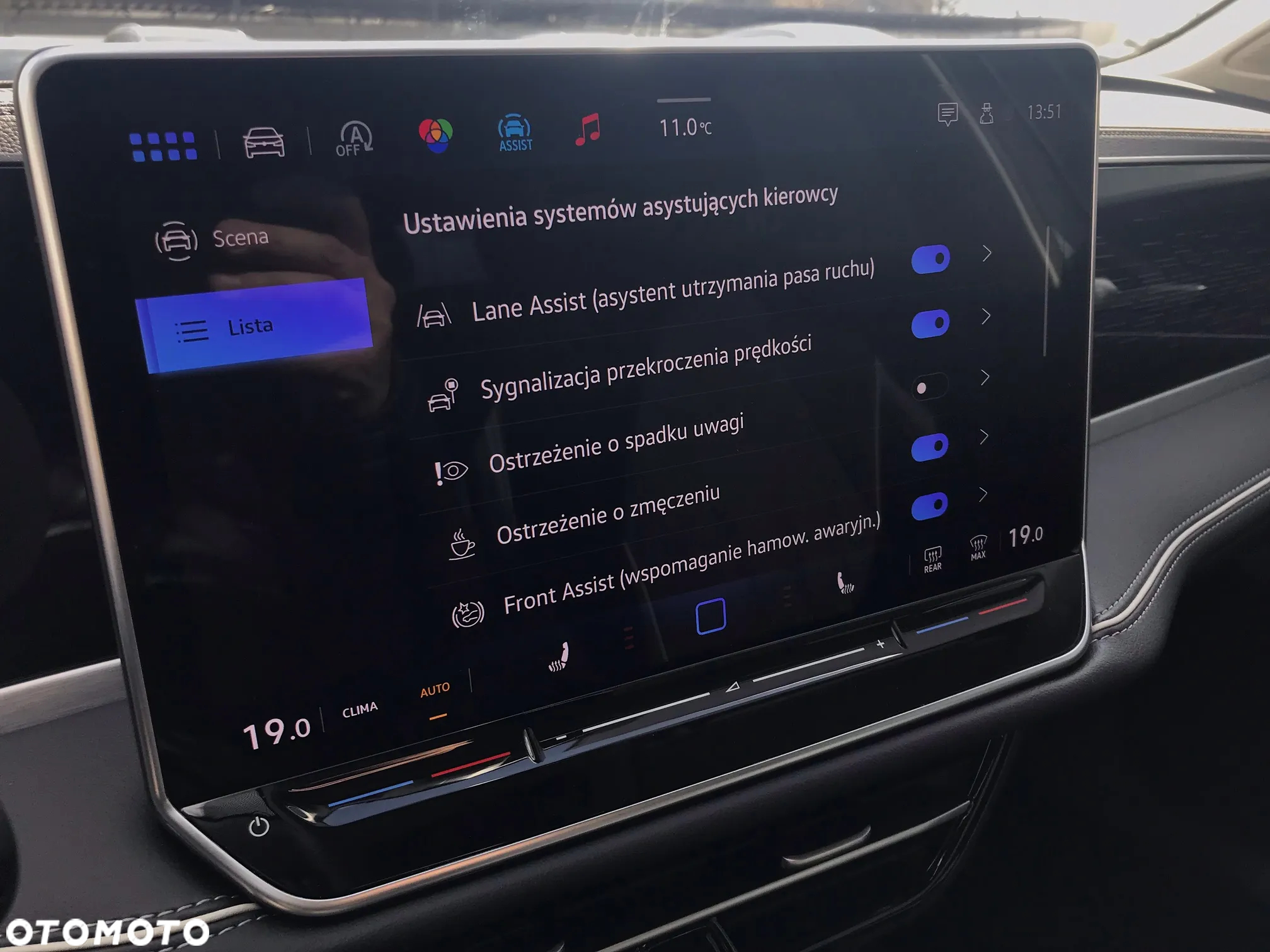Volkswagen Passat - 12