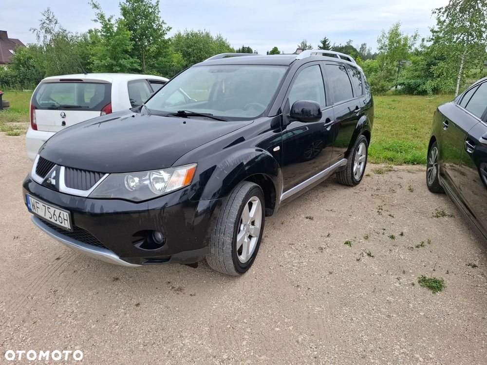 Mitsubishi Outlander 2.0 DID Intense + - 1