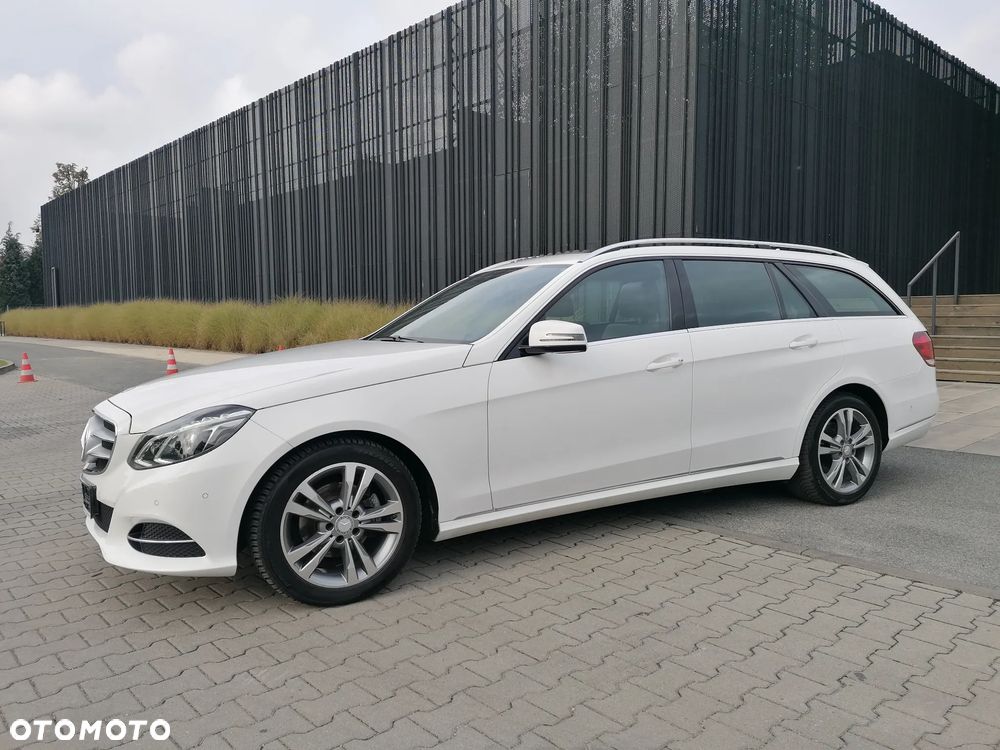 Mercedes-Benz Klasa E 200 T CDI DPF BlueEFFICIENCY 7G-TRONIC - 4