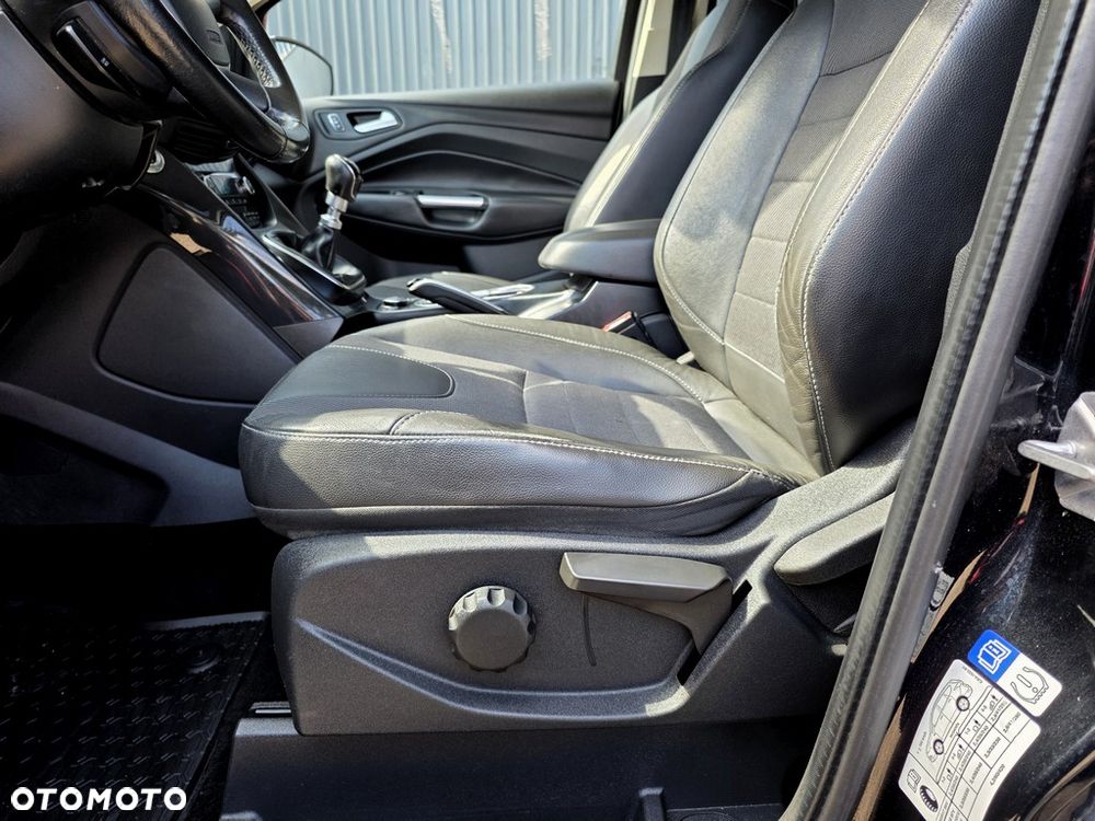 Ford Kuga 2.0 TDCi FWD Titanium - 15