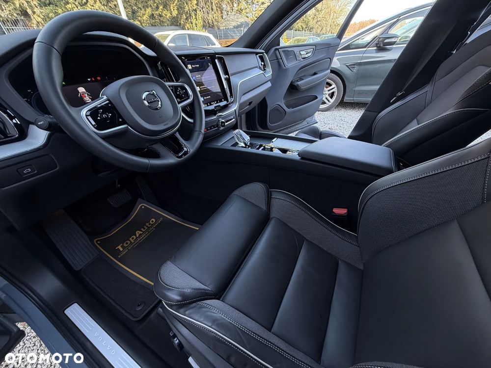 Volvo XC 60 B4 D Essential - 18