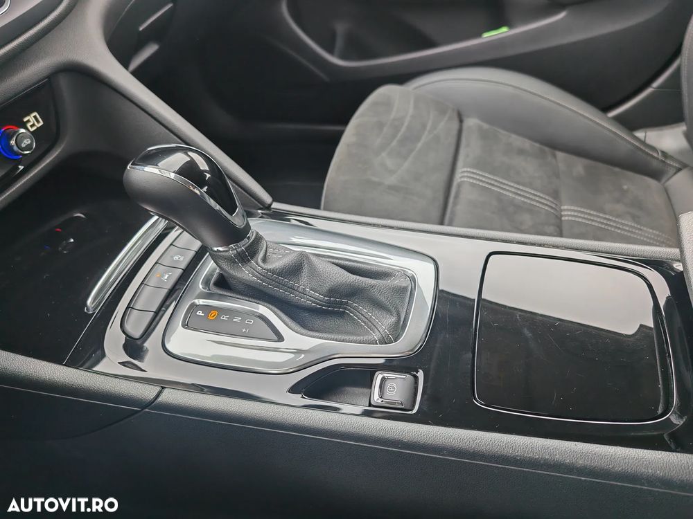 Opel Insignia Grand Sport 2.0 Diesel Aut Exclusive - 40