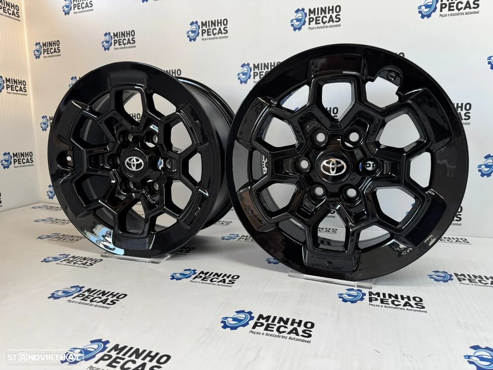 Jantes Look Toyota Hilux GR Sport em 17 (6x139.7) Preto Brilho - 2