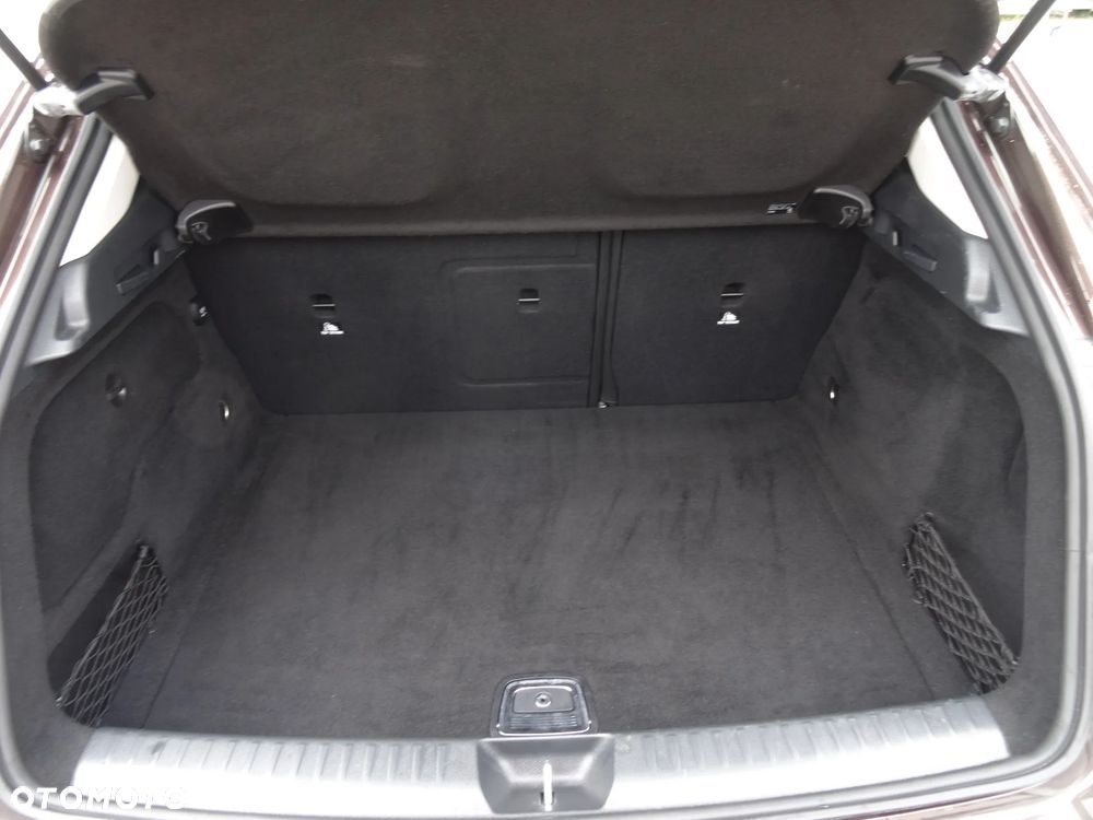 Mercedes-Benz GLA 200 d 4Matic 7G-DCT UrbanStyle Edition - 16